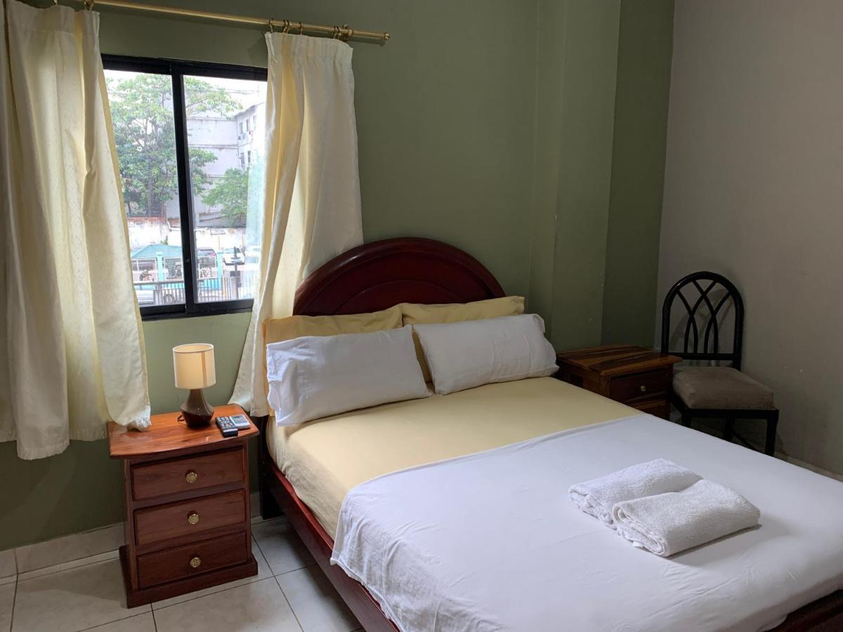 Residencial Turistico Rio Guayas Bed and Breakfast Guayaquil Exteriör bild